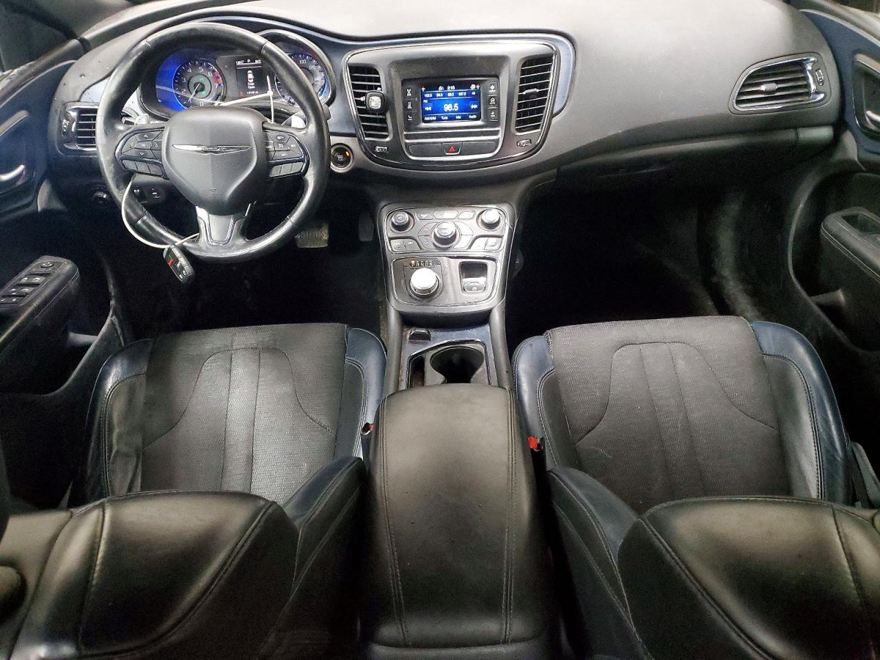 2015 CHRYSLER 200 S photo 8