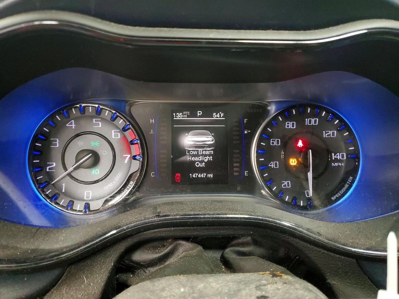 2015 CHRYSLER 200 S photo 9