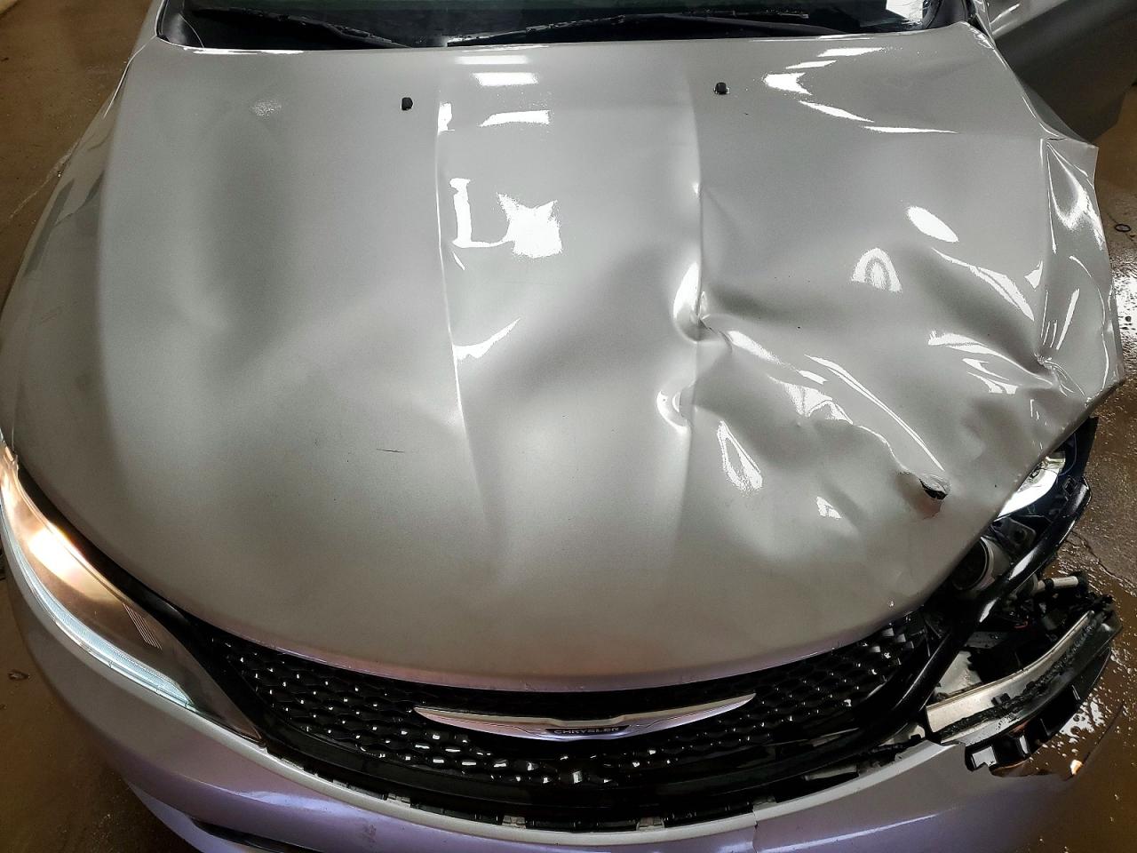 2015 CHRYSLER 200 S photo 11