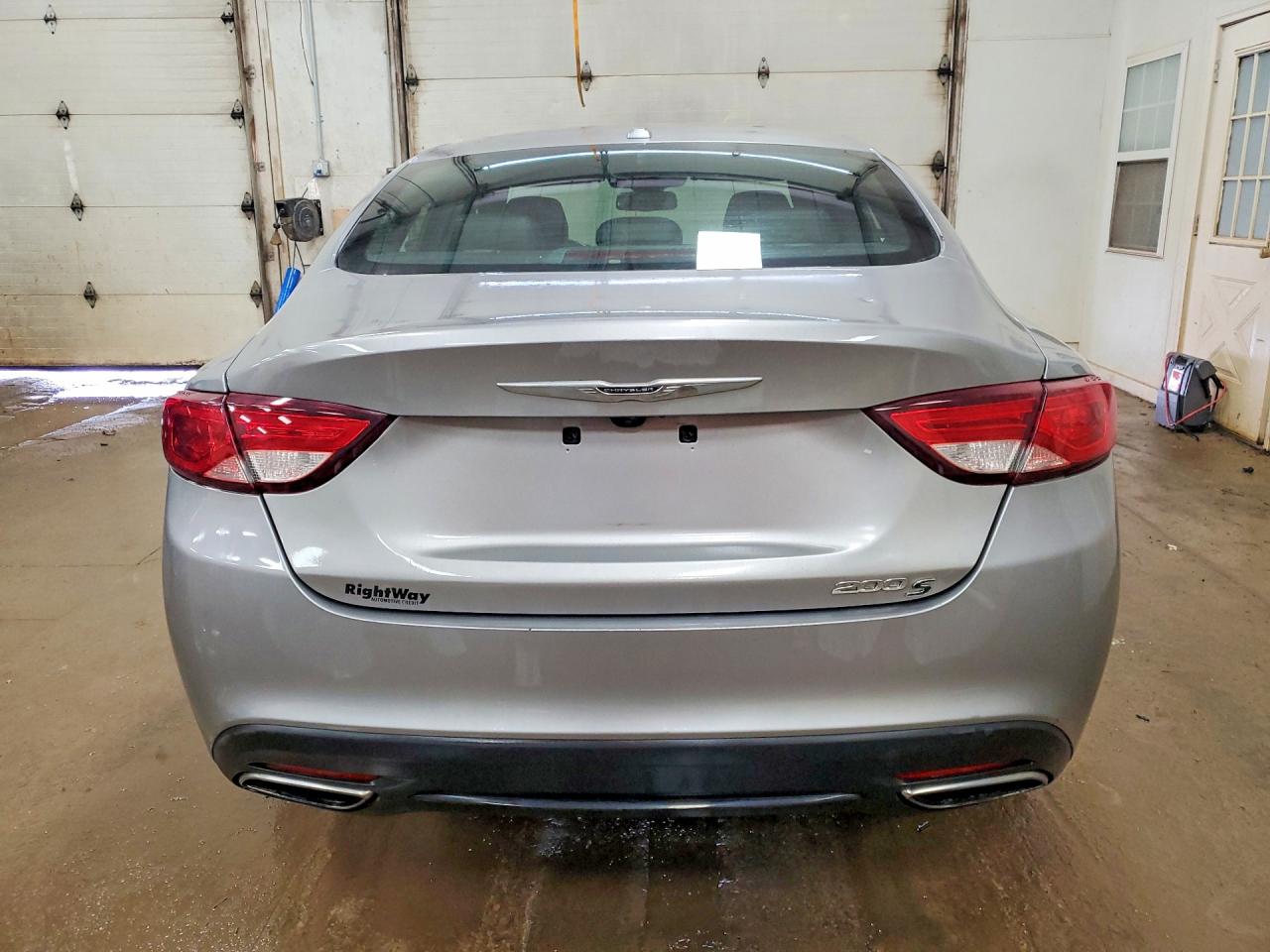 2015 CHRYSLER 200 S photo 6