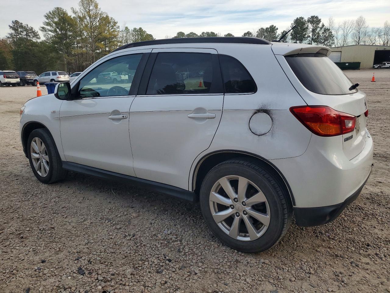 2014 MITSUBISHI OUTLANDER SPORT SE photo 5