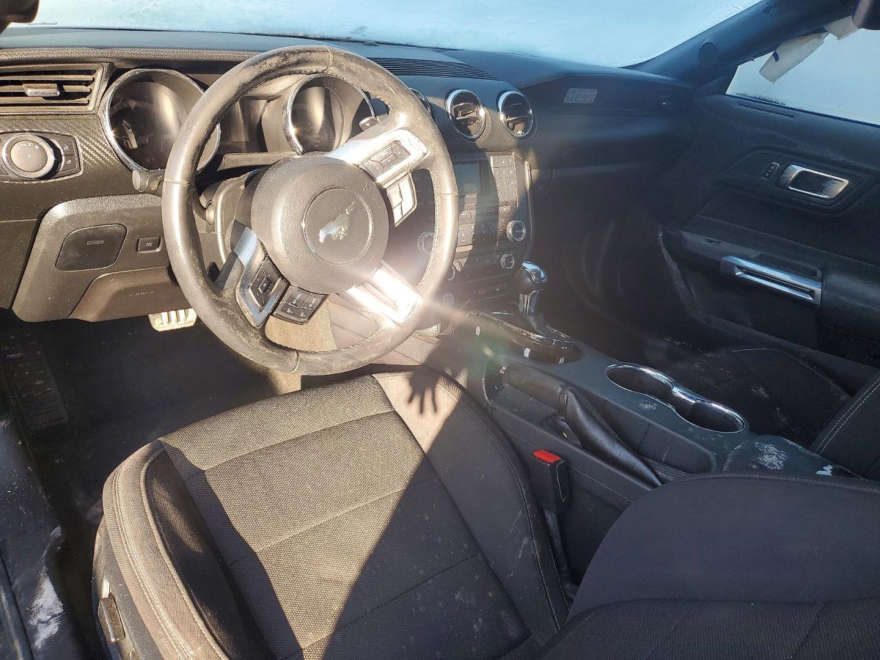 2016 FORD MUSTANG photo 8