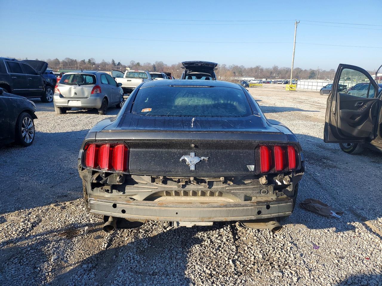 2016 FORD MUSTANG photo 6
