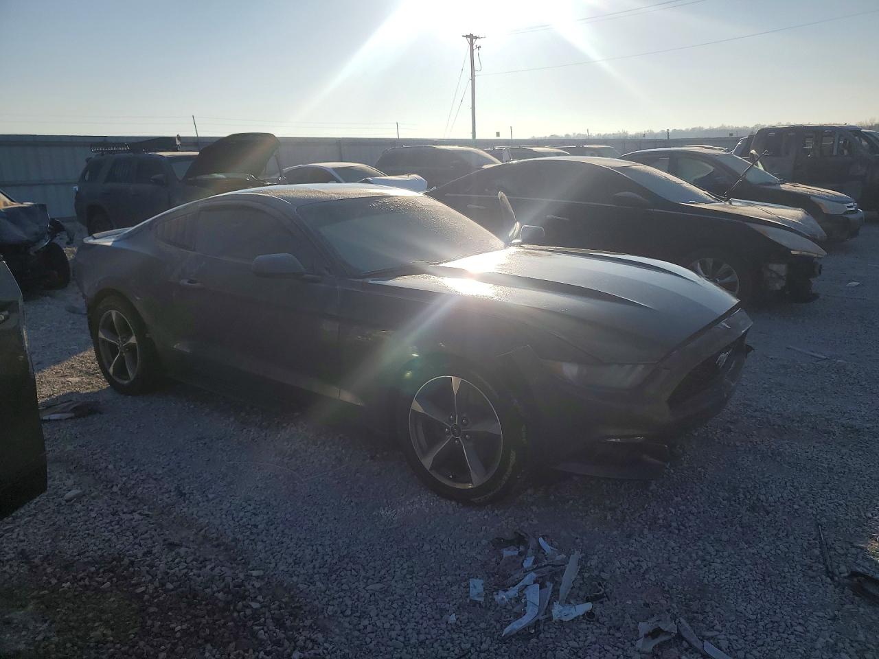 2016 FORD MUSTANG photo 4