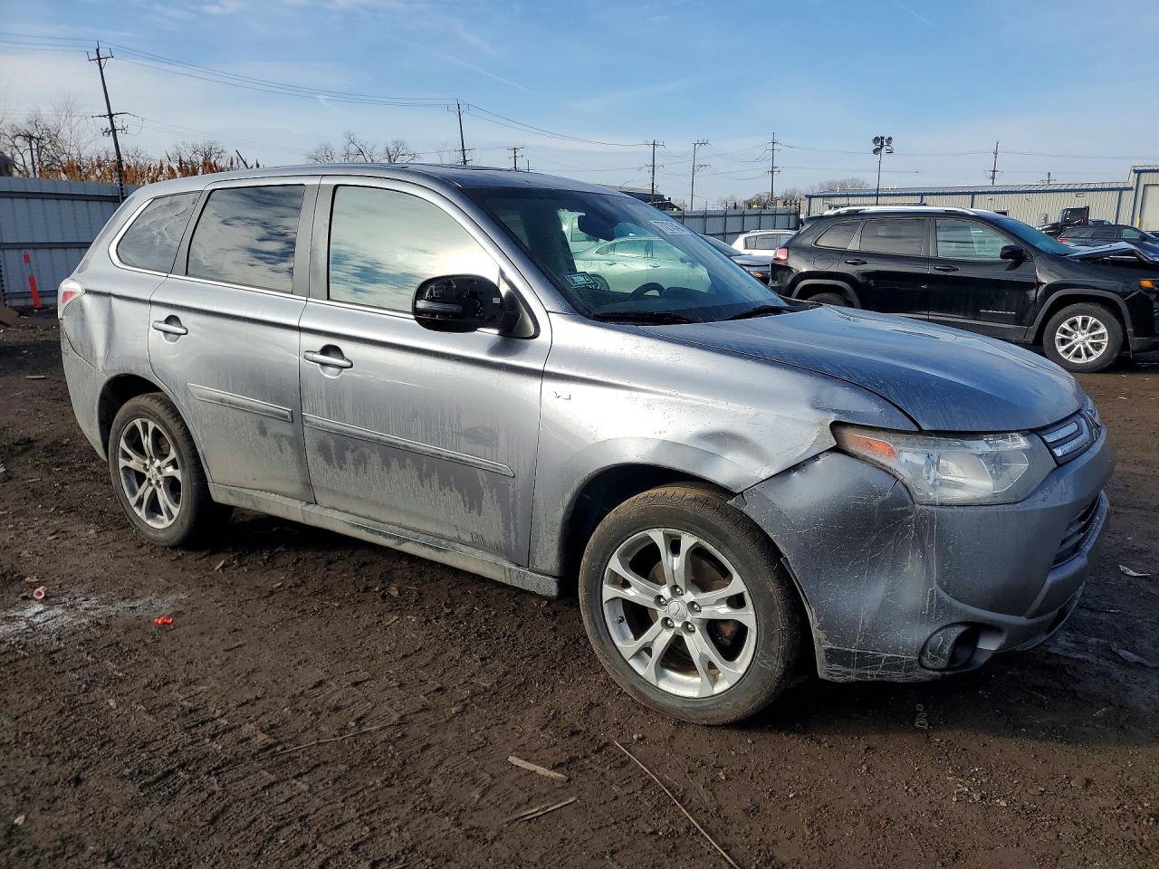 2014 MITSUBISHI OUTLANDER GT photo 4