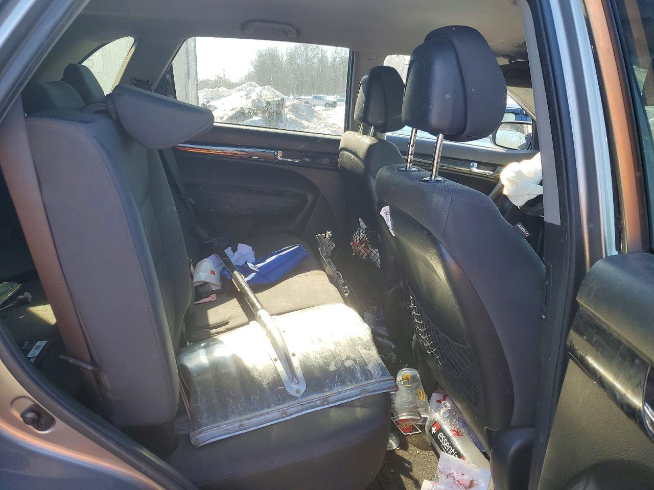 2011 KIA SORENTO LX photo 31