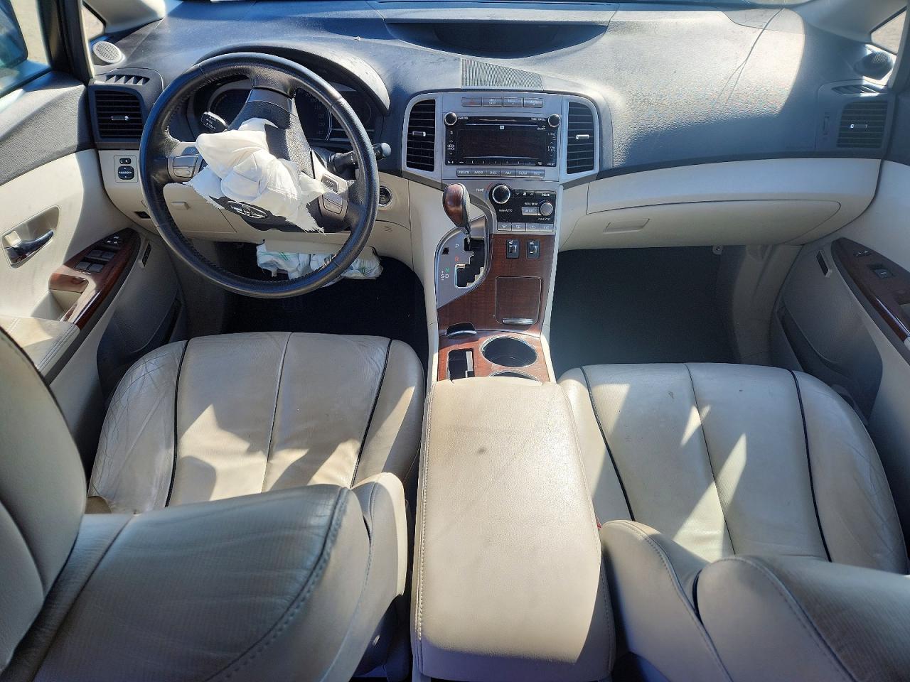 2011 TOYOTA VENZA photo 15