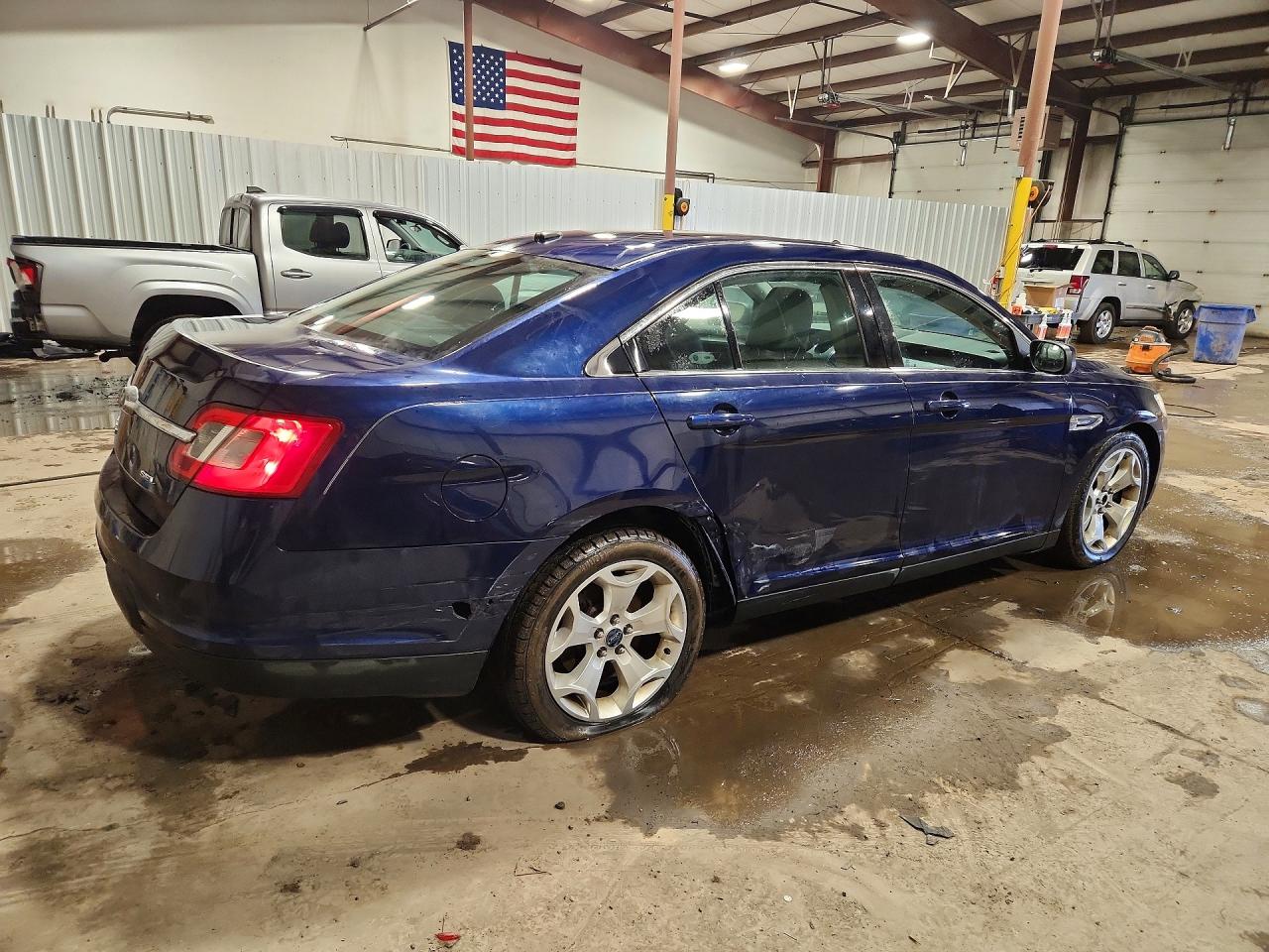 2011 FORD TAURUS SEL photo 5