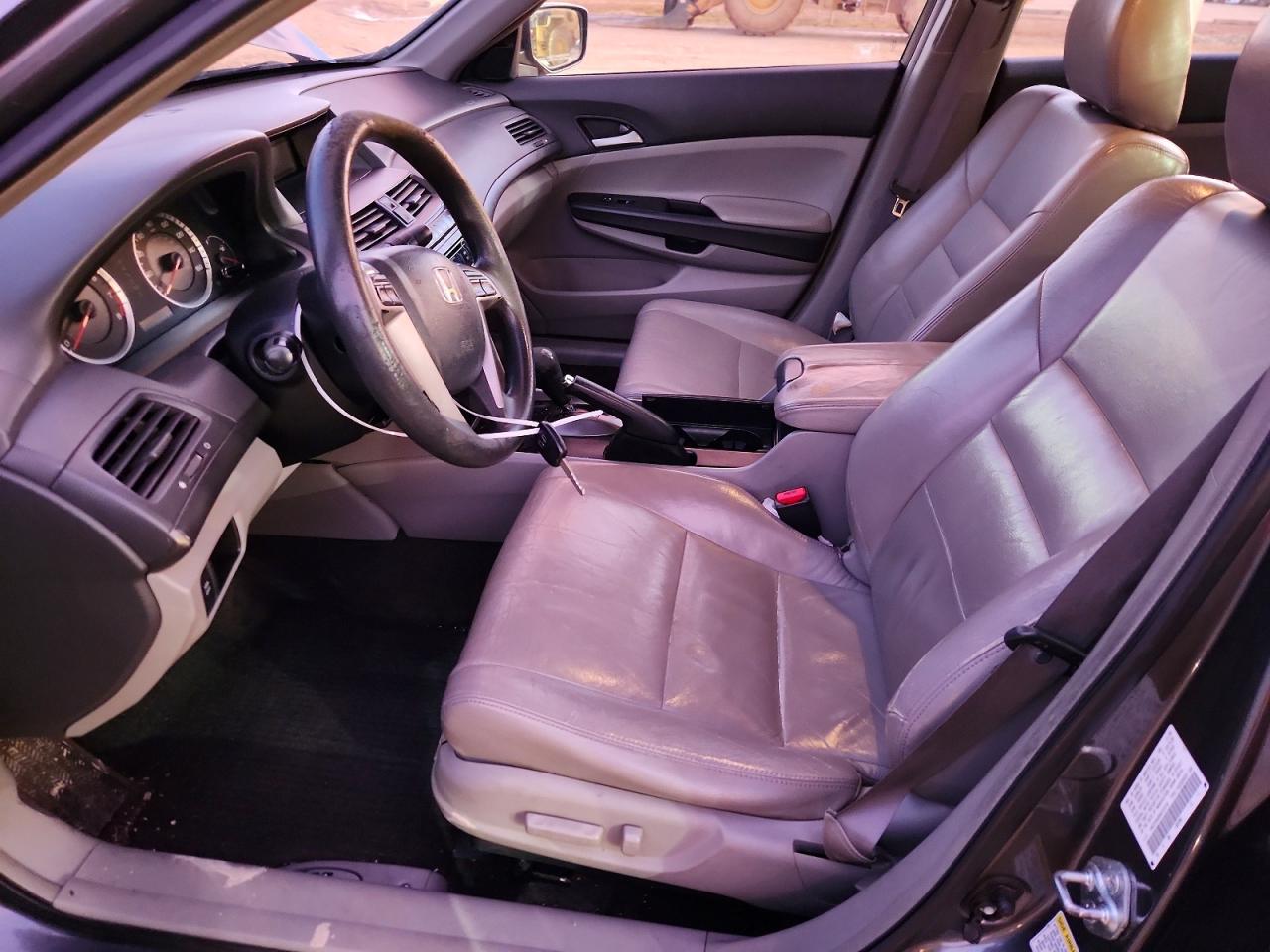 2009 HONDA ACCORD LXP photo 7