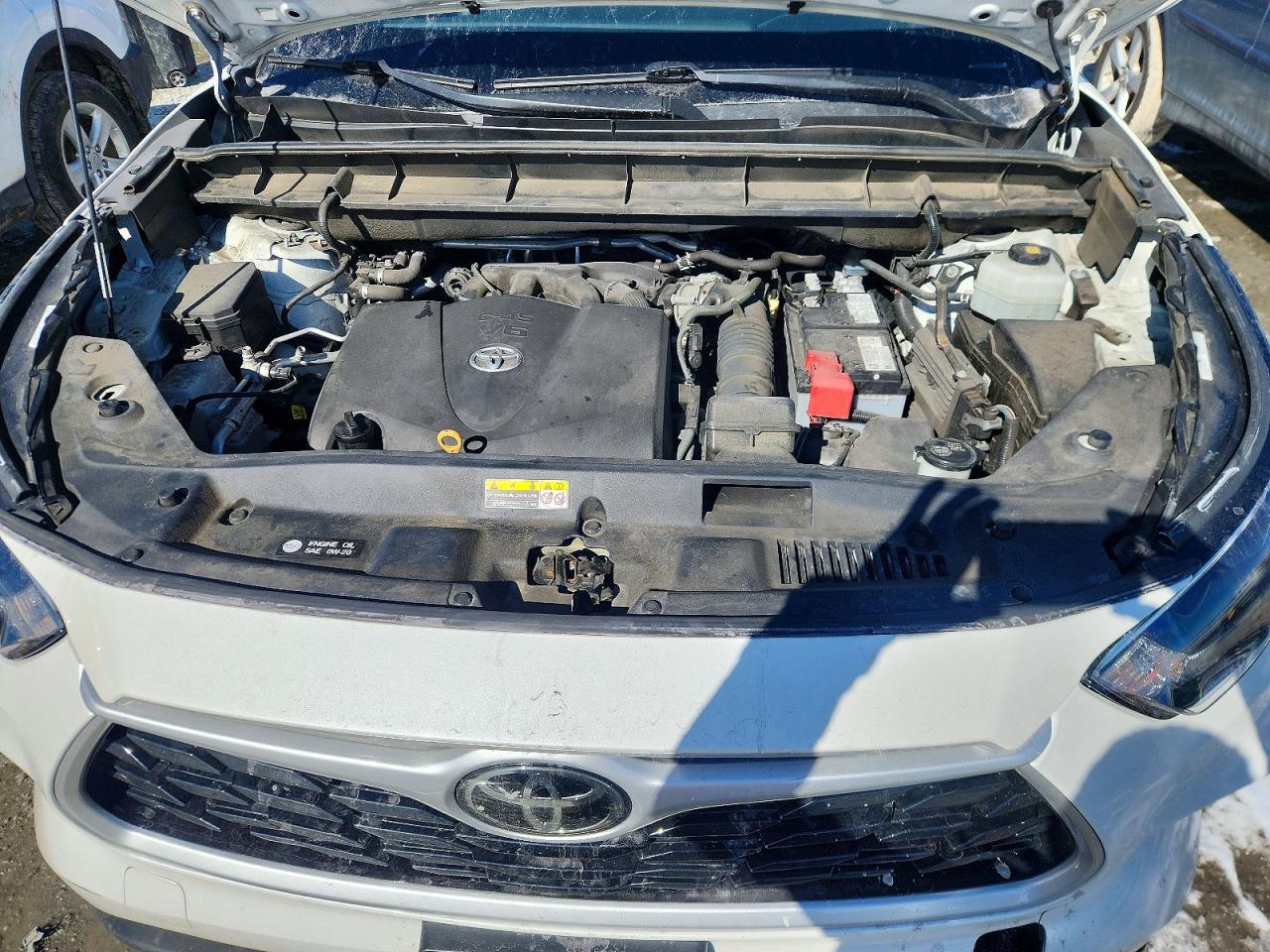 2021 TOYOTA HIGHLANDER XLE photo 12
