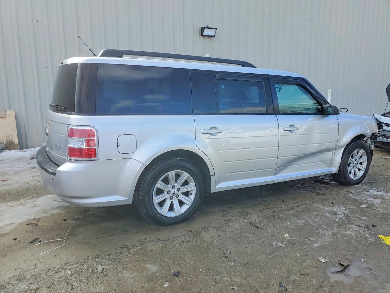 2011 FORD FLEX SE photo 3