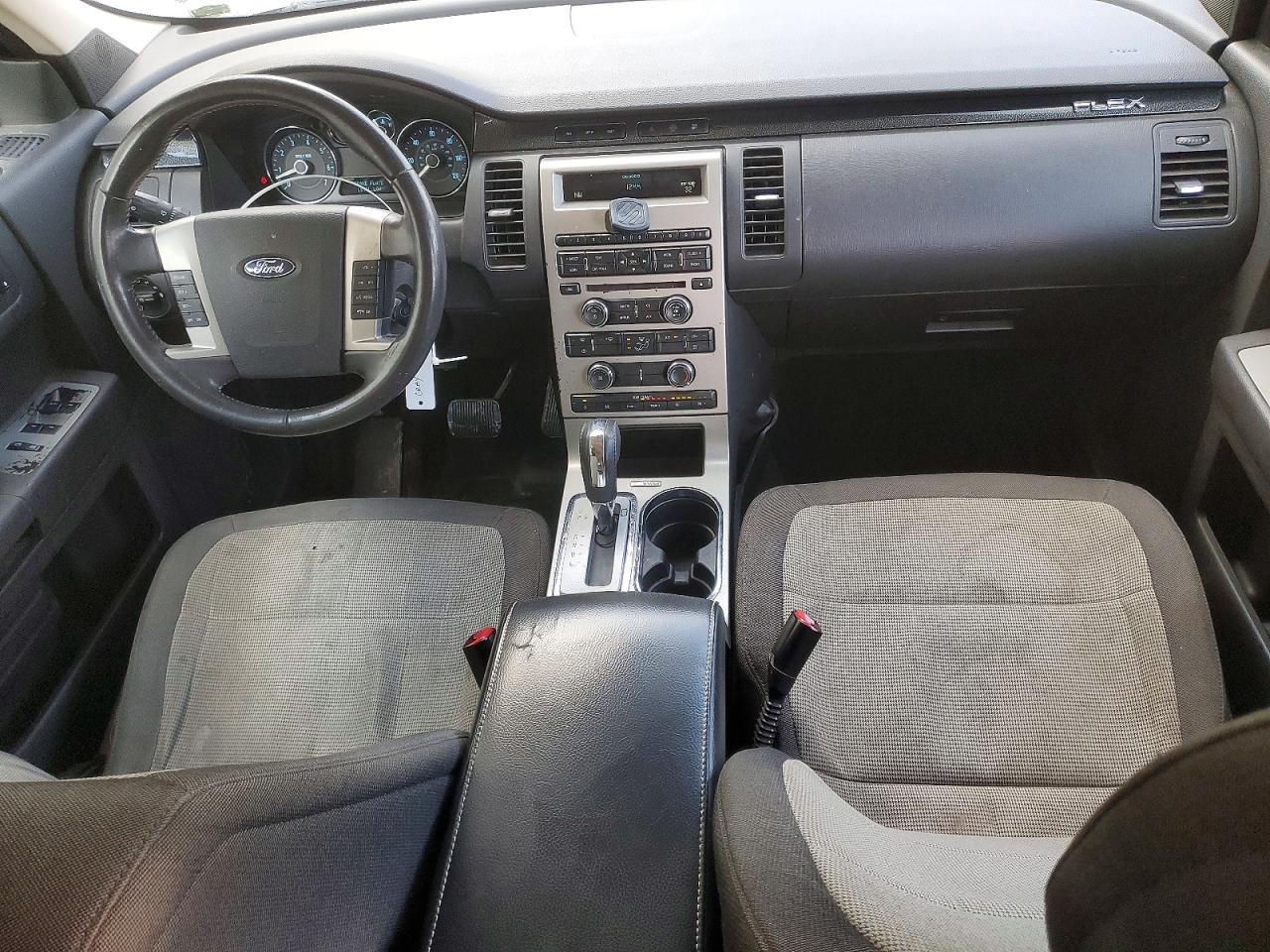 2011 FORD FLEX SE photo 8