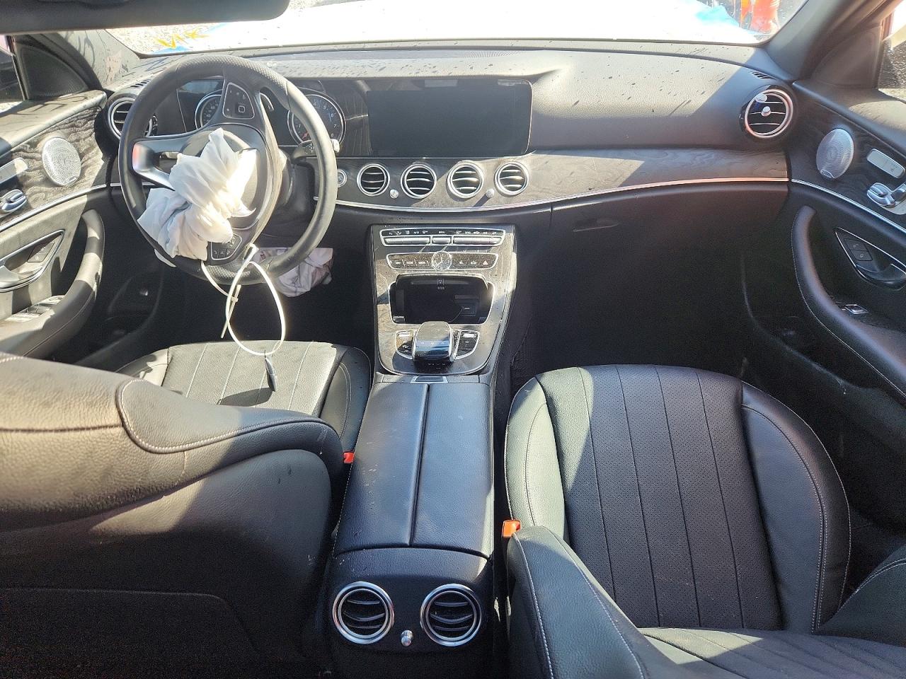 2018 MERCEDES-BENZ E 300 photo 8