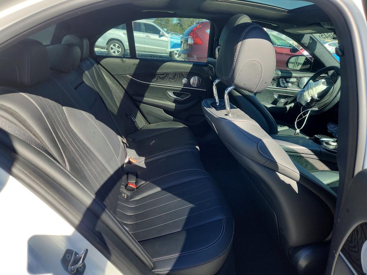 2018 MERCEDES-BENZ E 300 photo 10