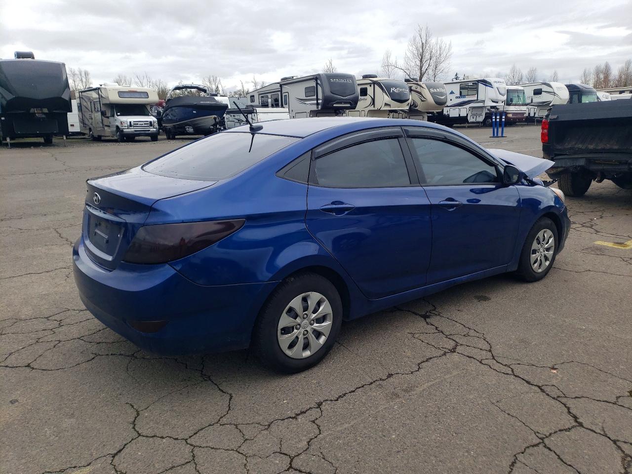 2016 HYUNDAI ACCENT SE photo 3