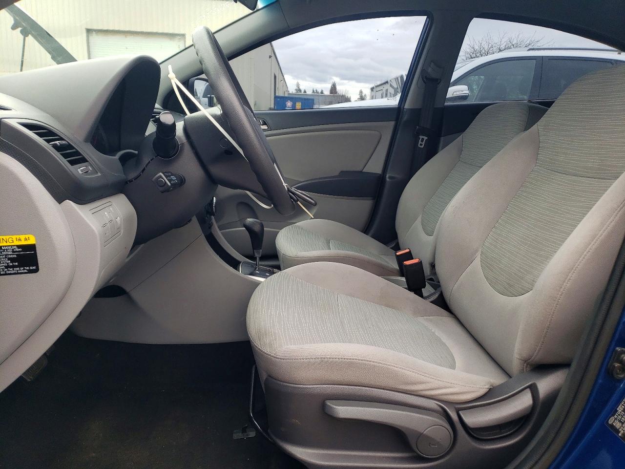 2016 HYUNDAI ACCENT SE photo 7