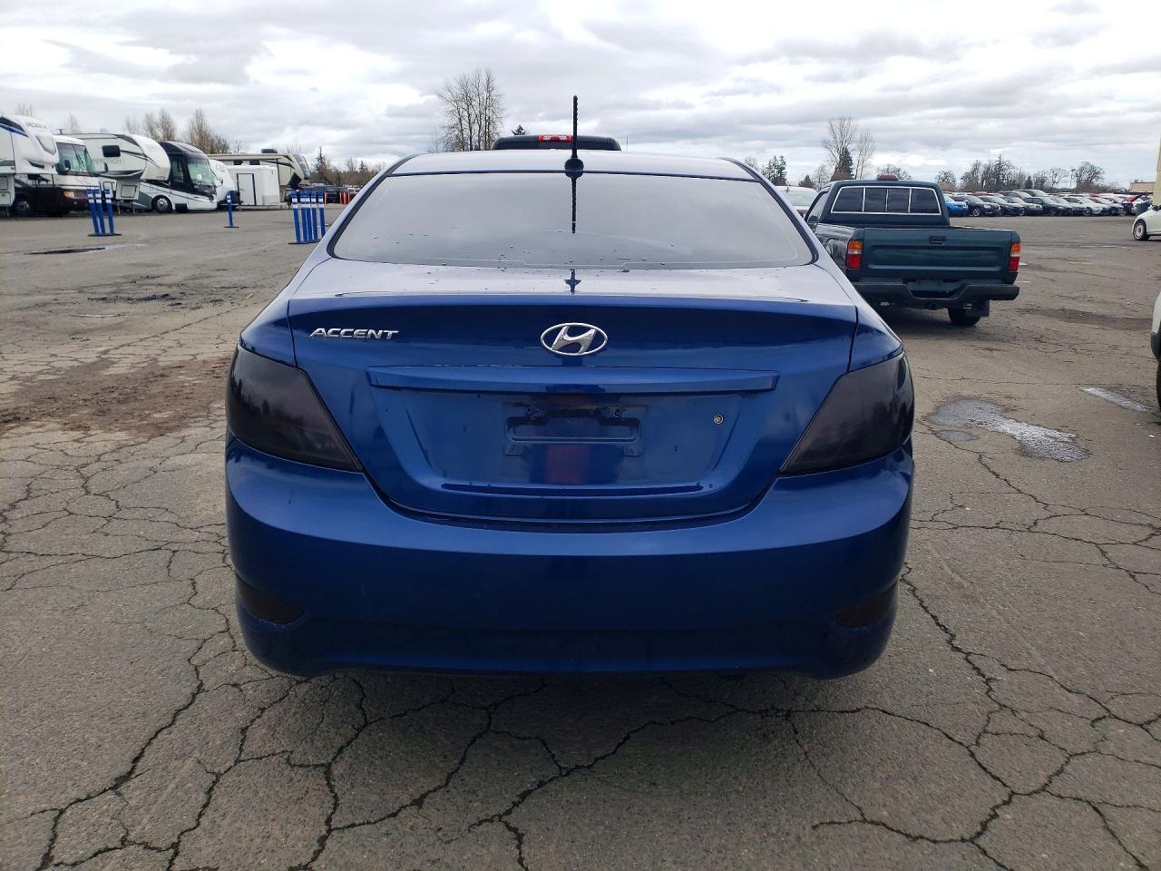 2016 HYUNDAI ACCENT SE photo 6