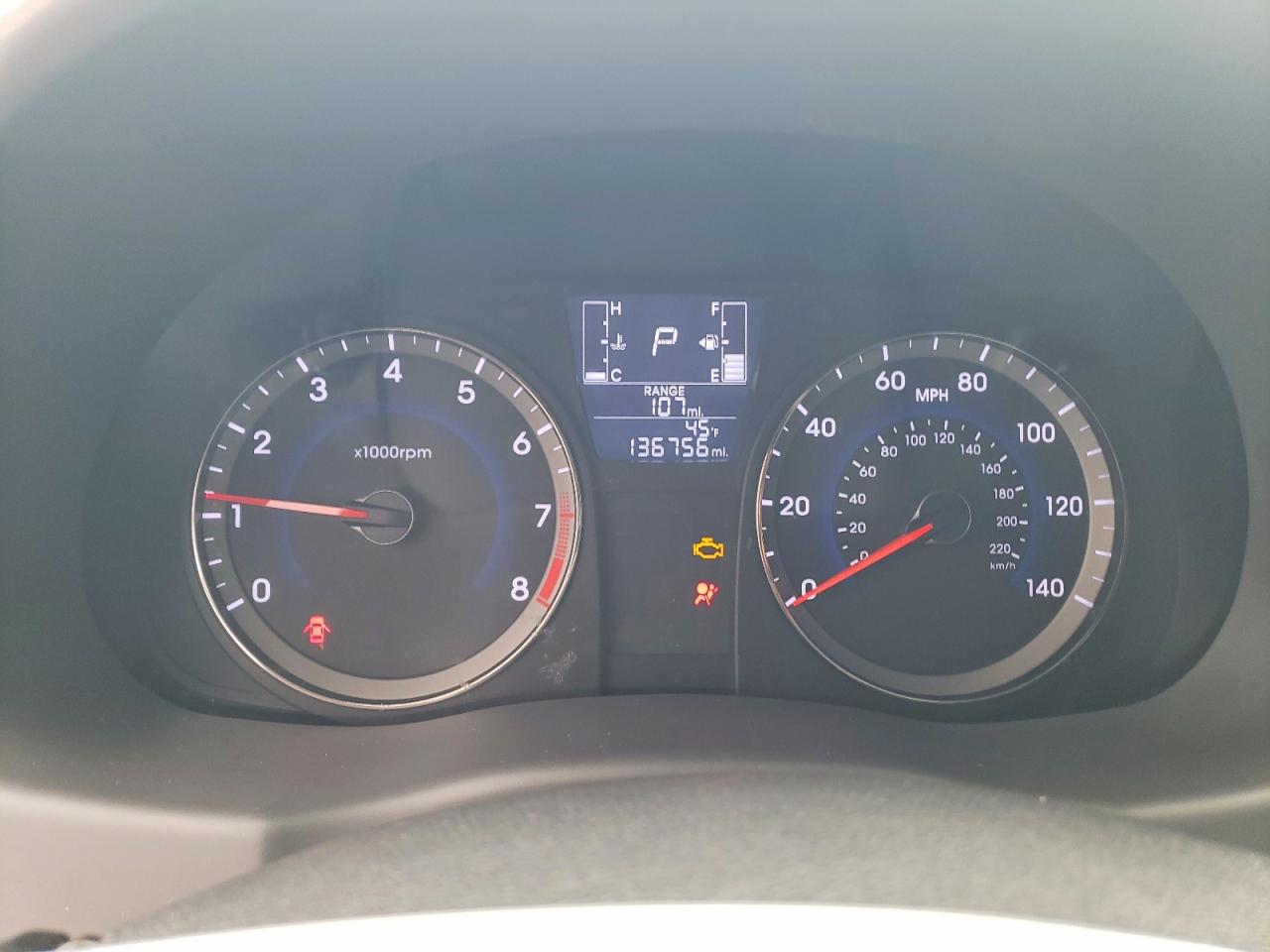 2016 HYUNDAI ACCENT SE photo 9