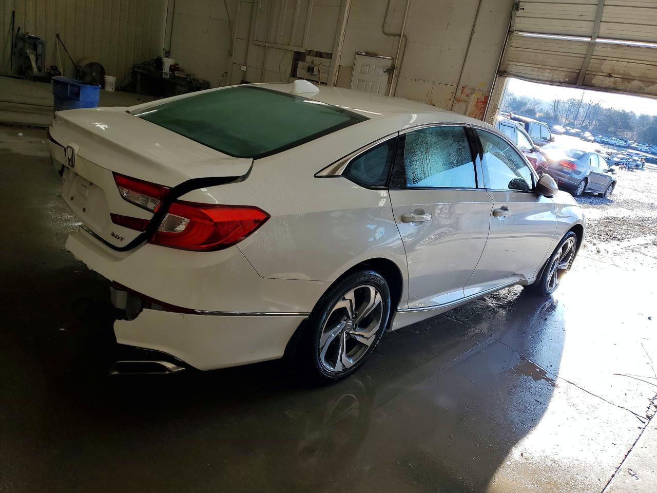 2018 HONDA ACCORD EXL photo 5