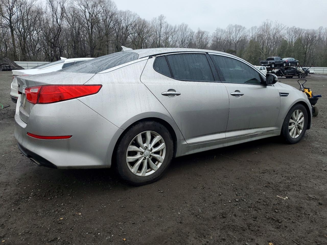 2015 KIA OPTIMA LX photo 3