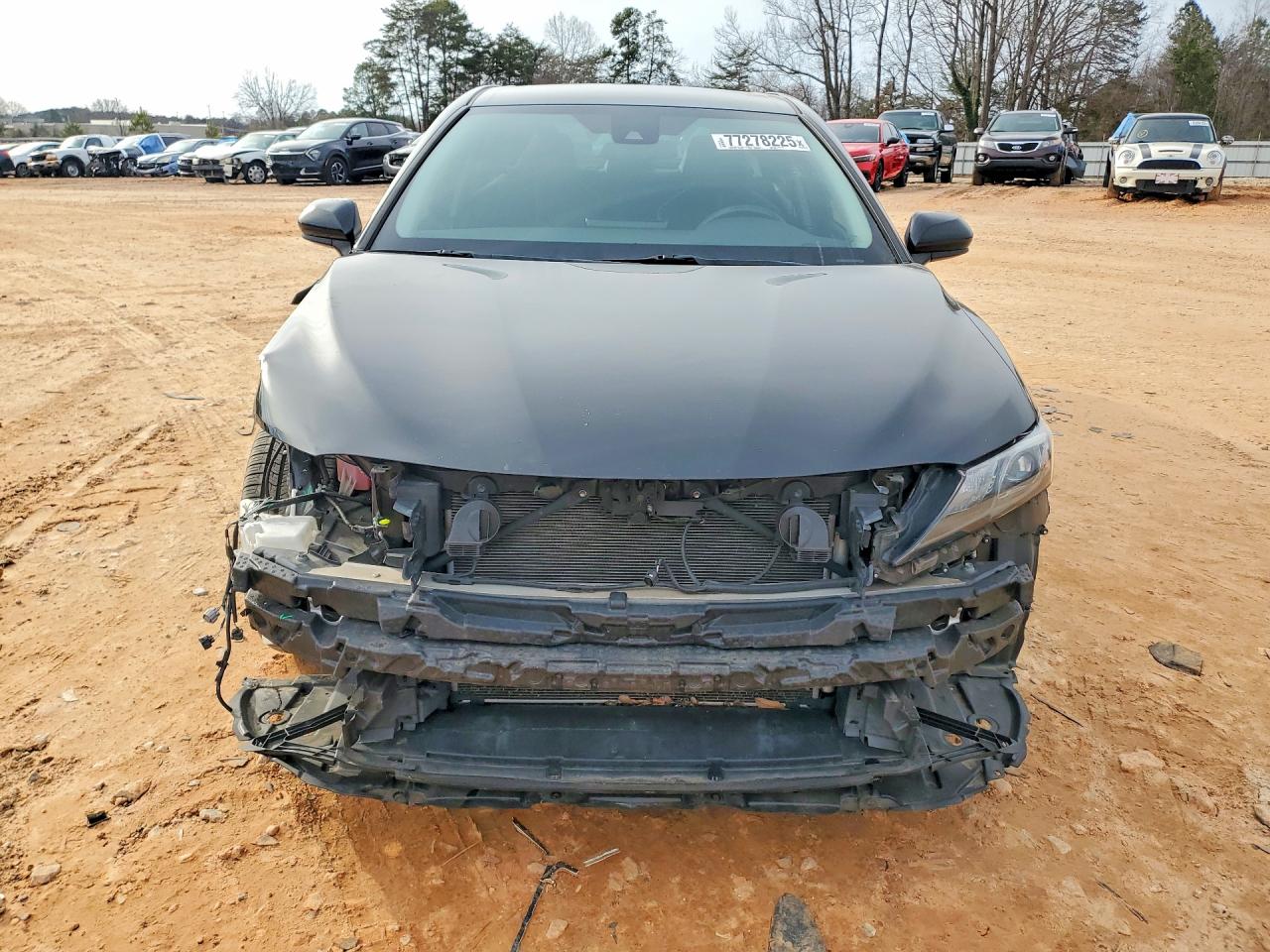 2021 TOYOTA CAMRY SE photo 9