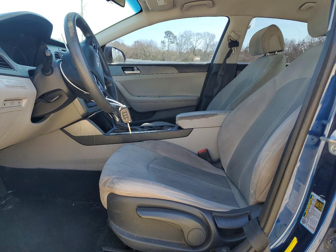 2015 HYUNDAI SONATA SE photo 7