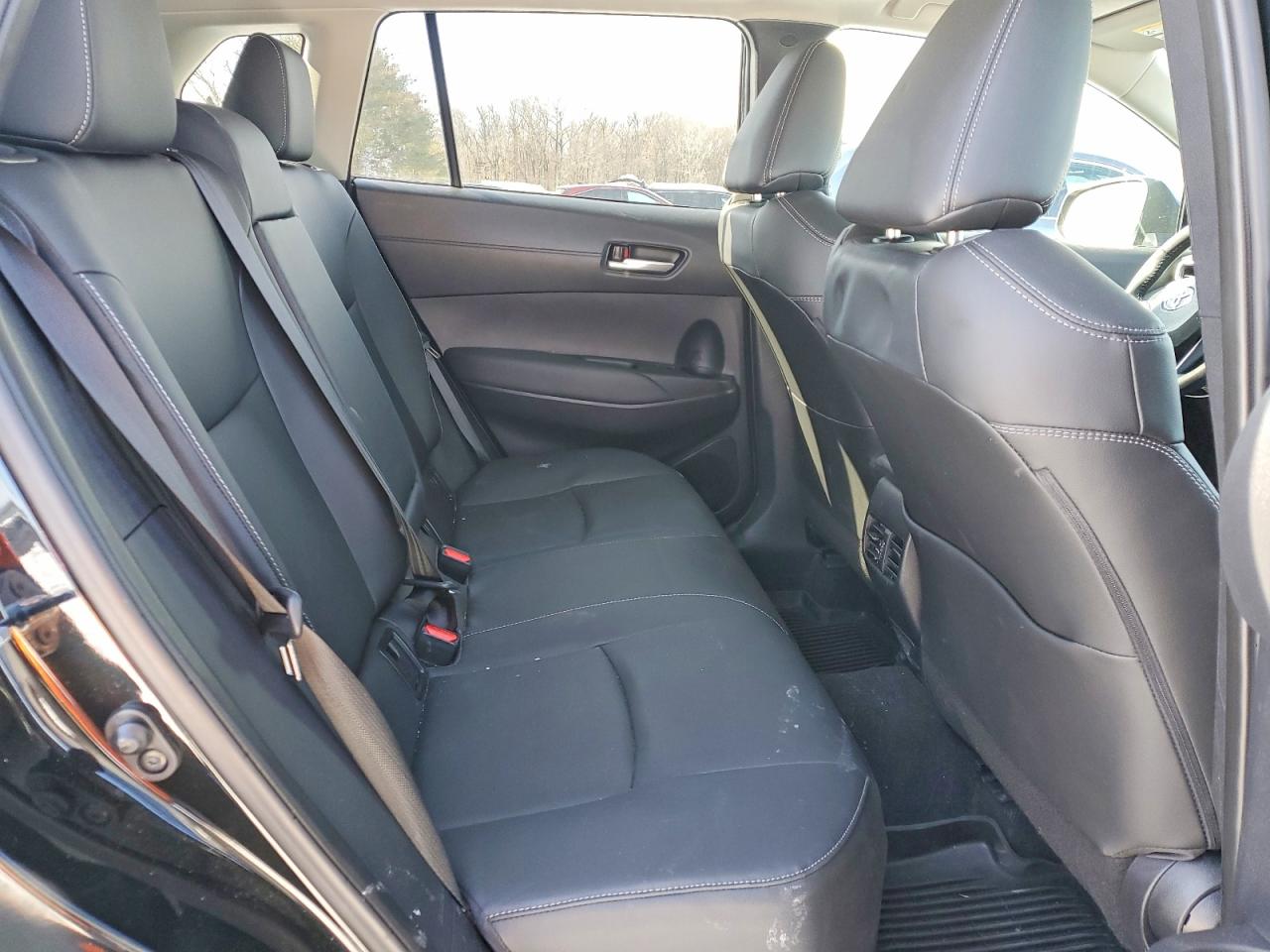 2024 TOYOTA COROLLA CROSS XLE photo 21