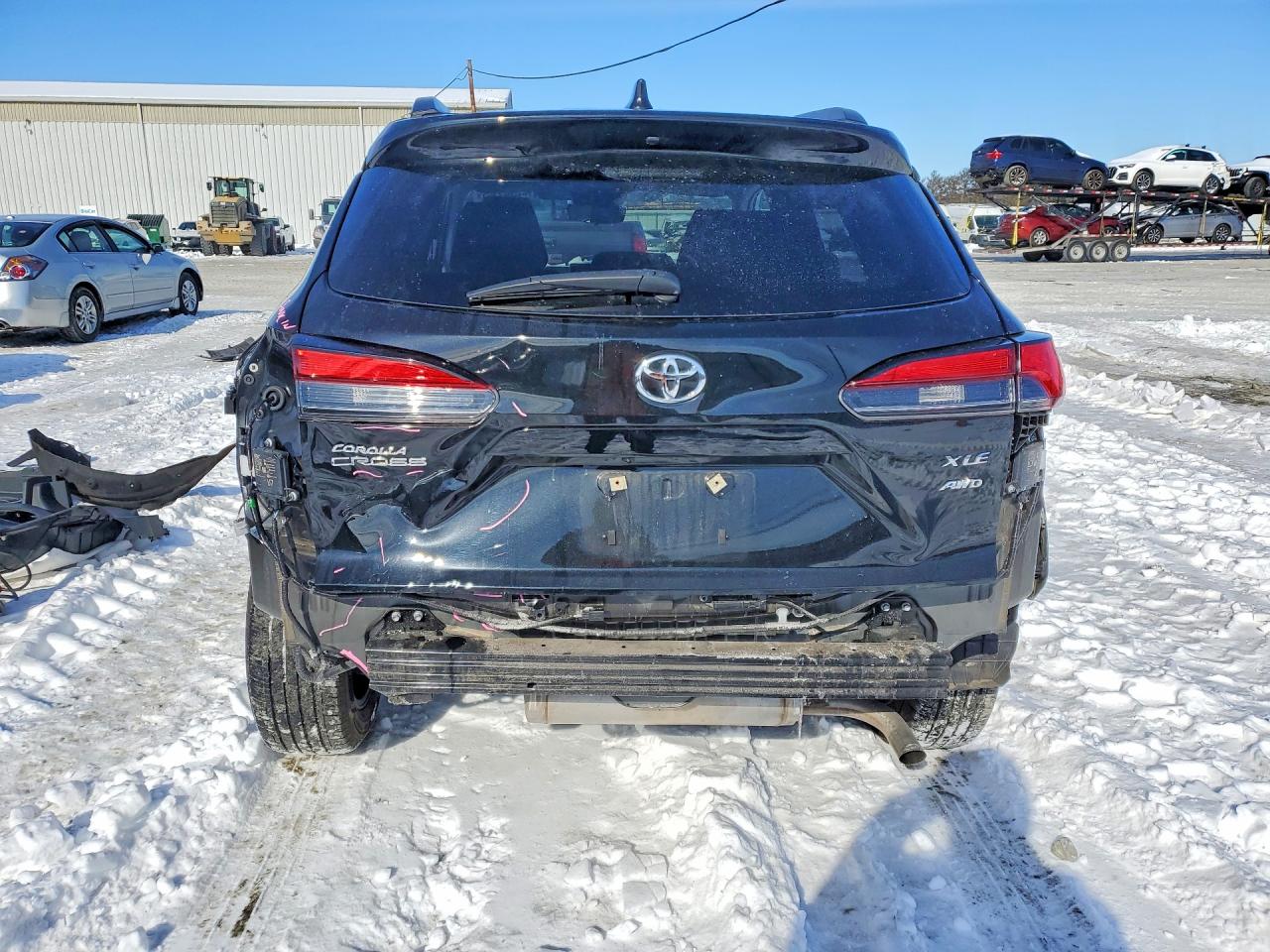 2024 TOYOTA COROLLA CROSS XLE photo 11