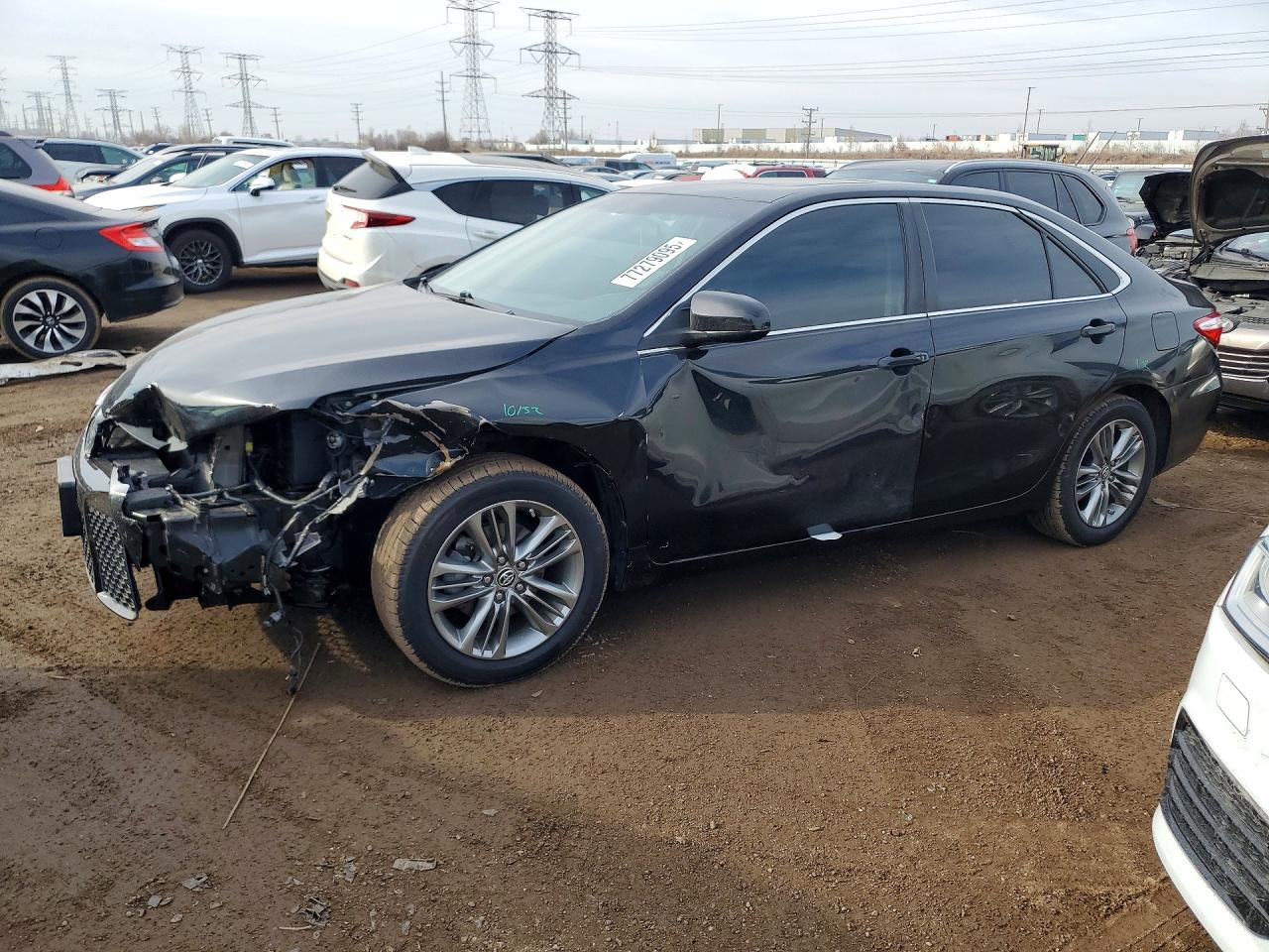 2016 TOYOTA CAMRY