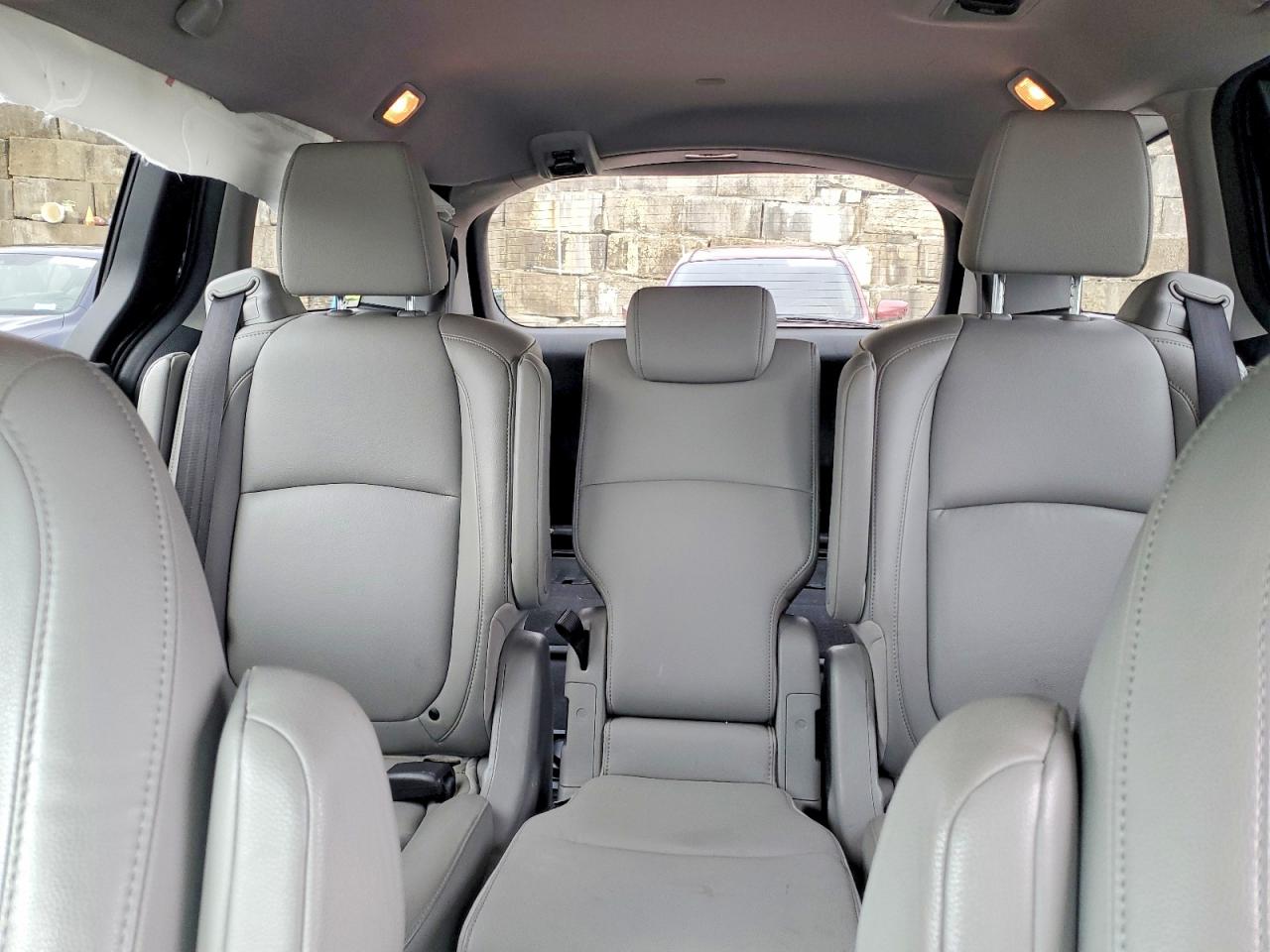 2019 HONDA ODYSSEY EXL photo 19