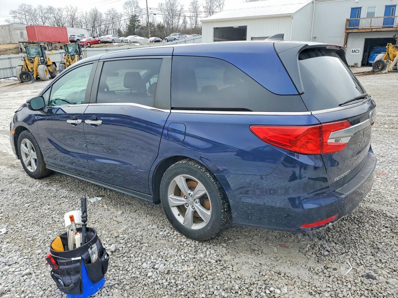 2019 HONDA ODYSSEY EXL photo 3