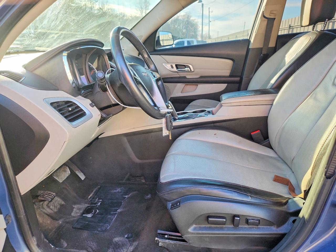 2012 GMC TERRAIN SLT photo 13