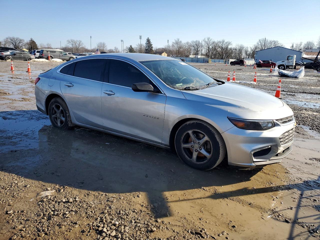 2018 CHEVROLET MALIBU LS photo 4