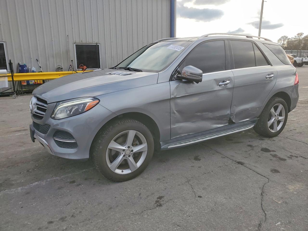 2016 MERCEDES-BENZ GLE