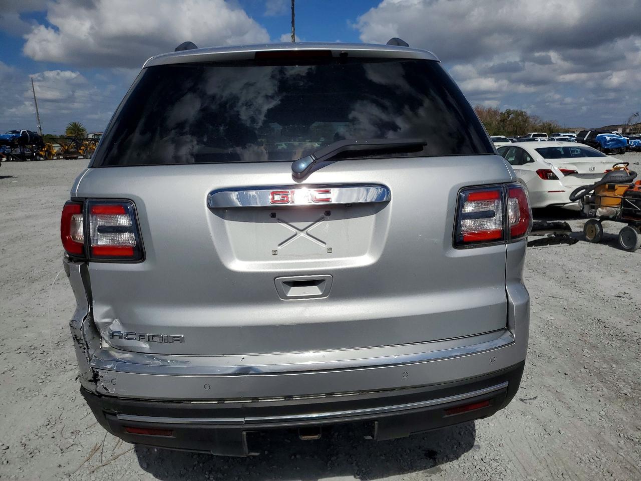 2015 GMC ACADIA SLT-1 photo 16