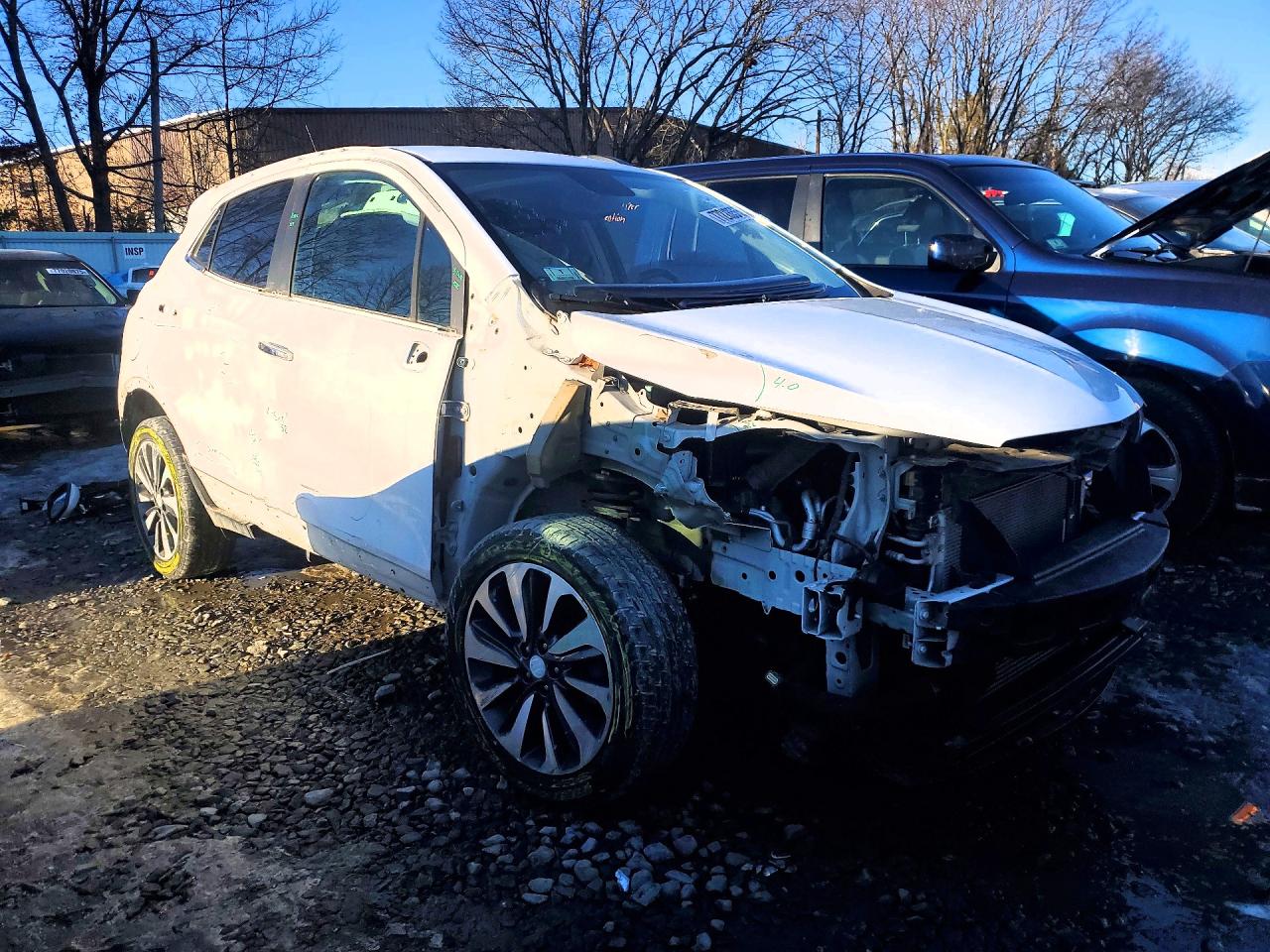 2020 BUICK ENCORE ESSENCE photo 4