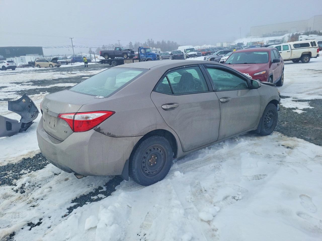 2014 TOYOTA COROLLA L photo 3
