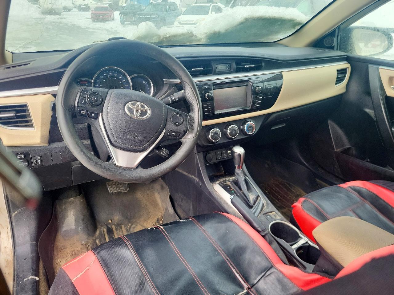 2014 TOYOTA COROLLA L photo 8