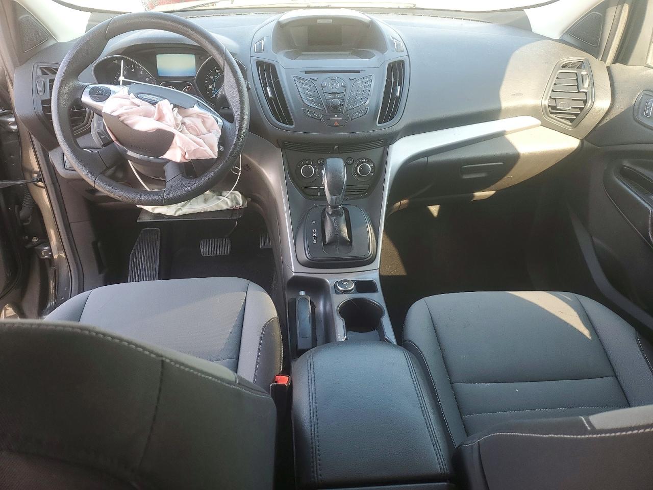 2016 FORD ESCAPE SE photo 8