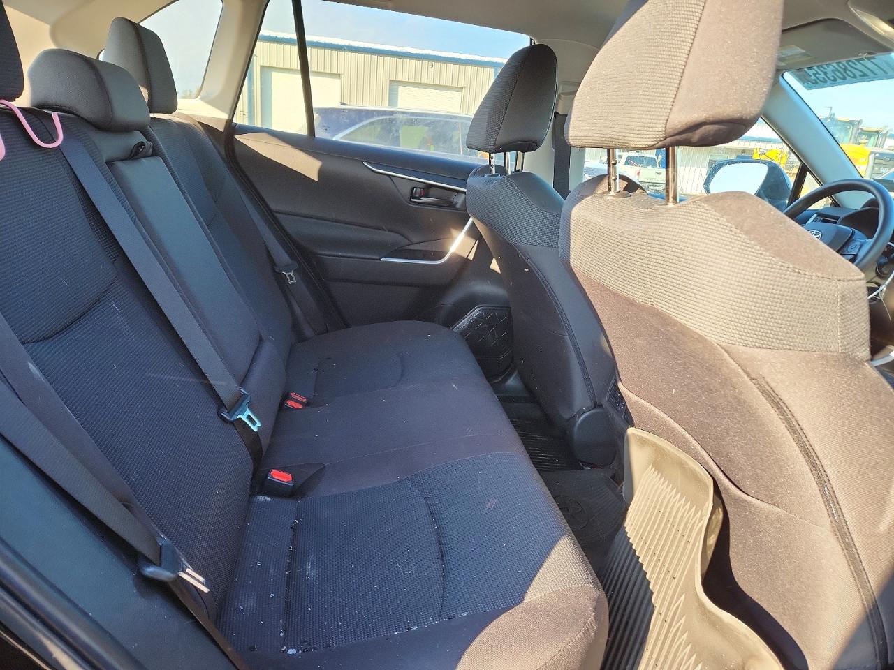2025 TOYOTA RAV4 LE photo 19