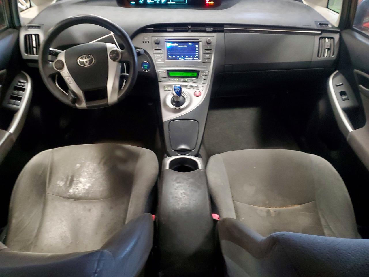 2013 TOYOTA PRIUS photo 15