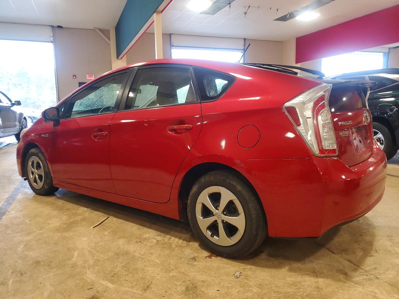2013 TOYOTA PRIUS photo 3