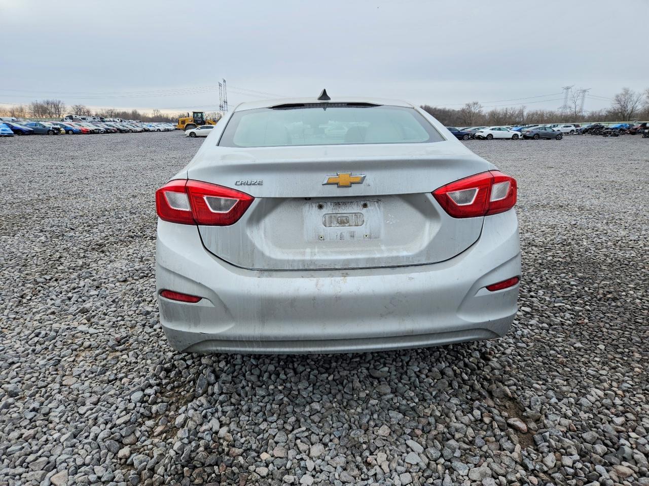 2017 CHEVROLET CRUZE LS photo 16
