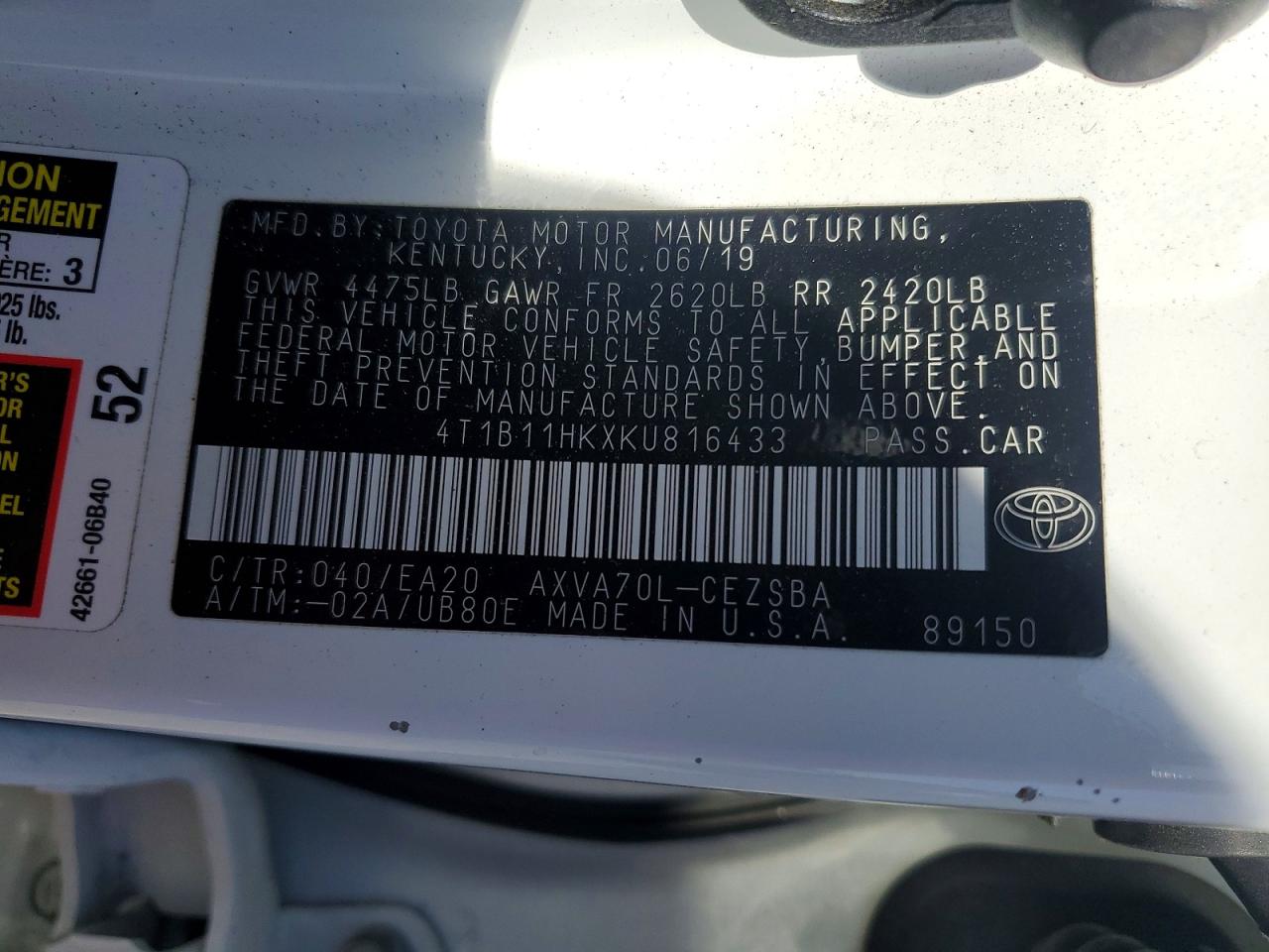 2019 TOYOTA CAMRY L photo 12