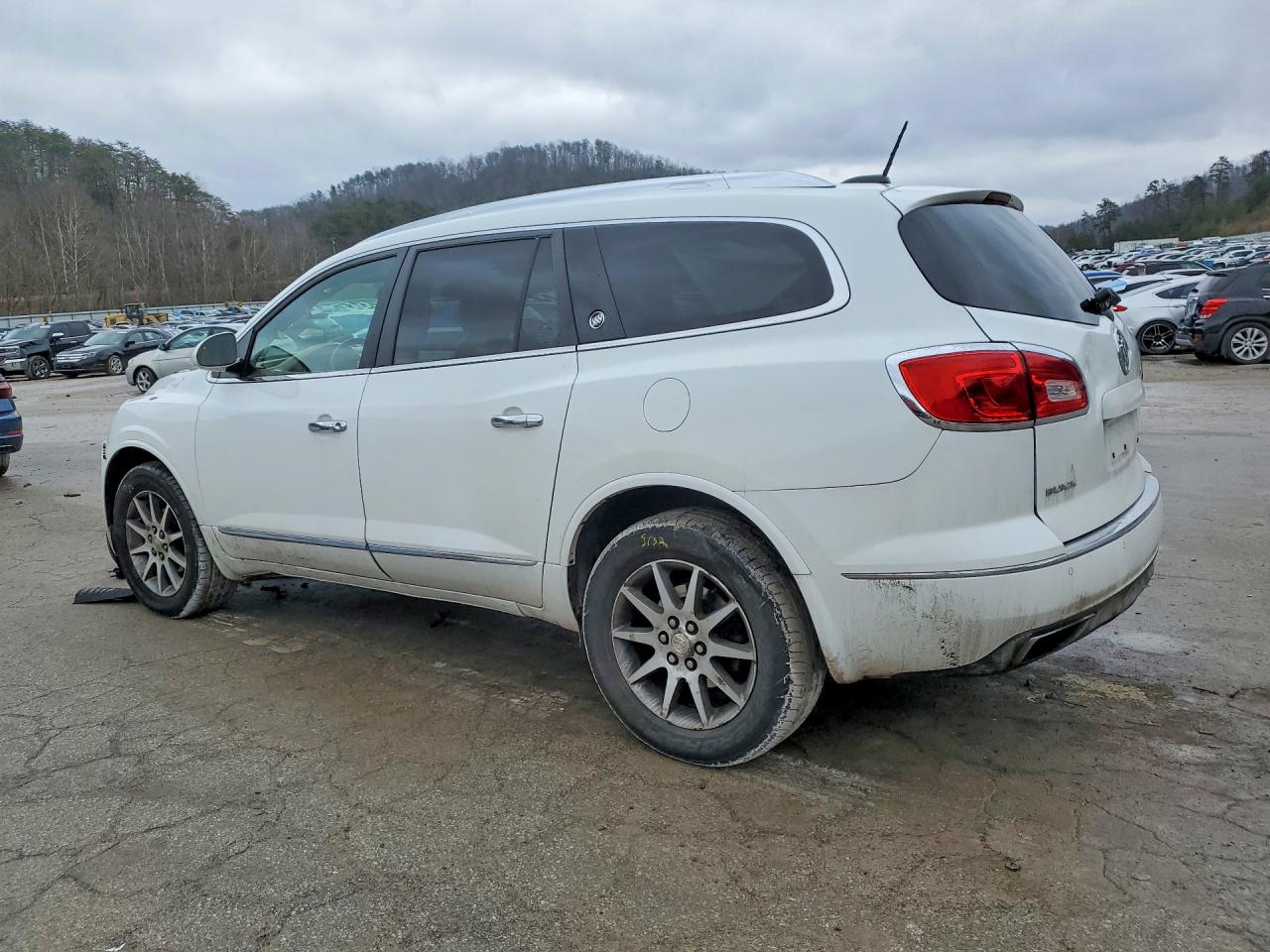 2016 BUICK ENCLAVE photo 2