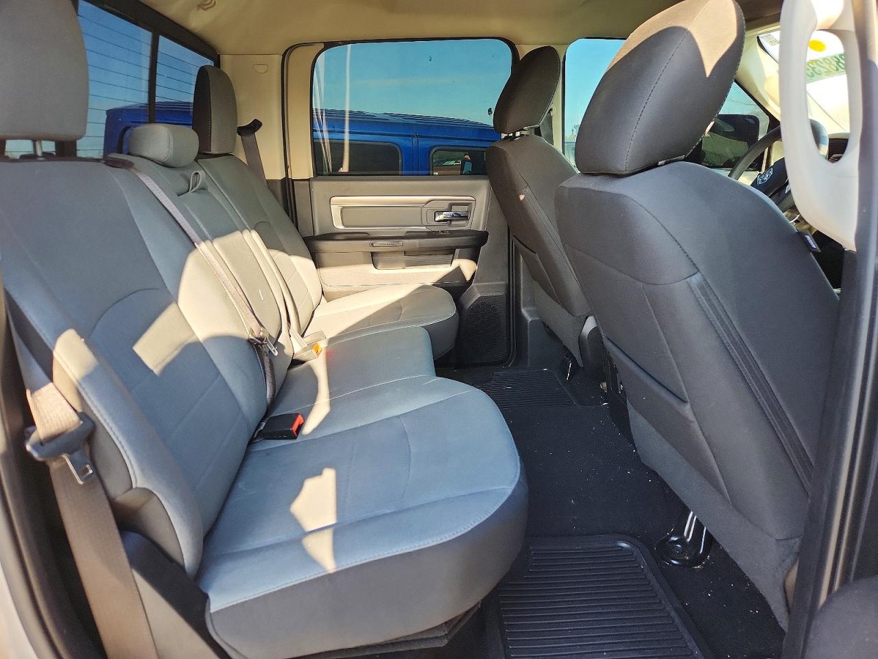 2023 RAM 1500 CLASSIC SLT photo 10