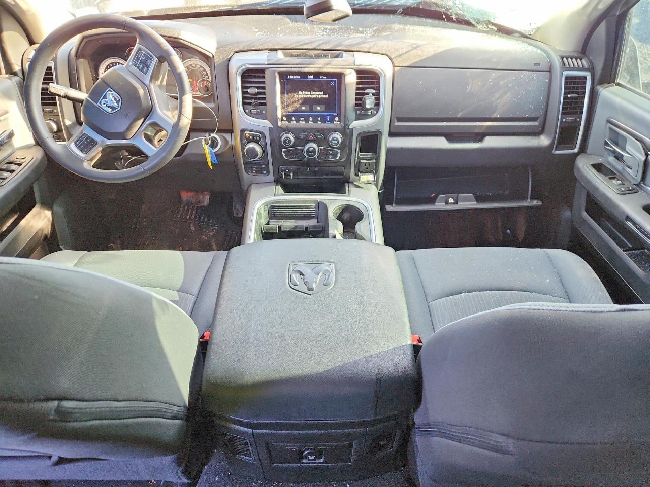 2023 RAM 1500 CLASSIC SLT photo 8