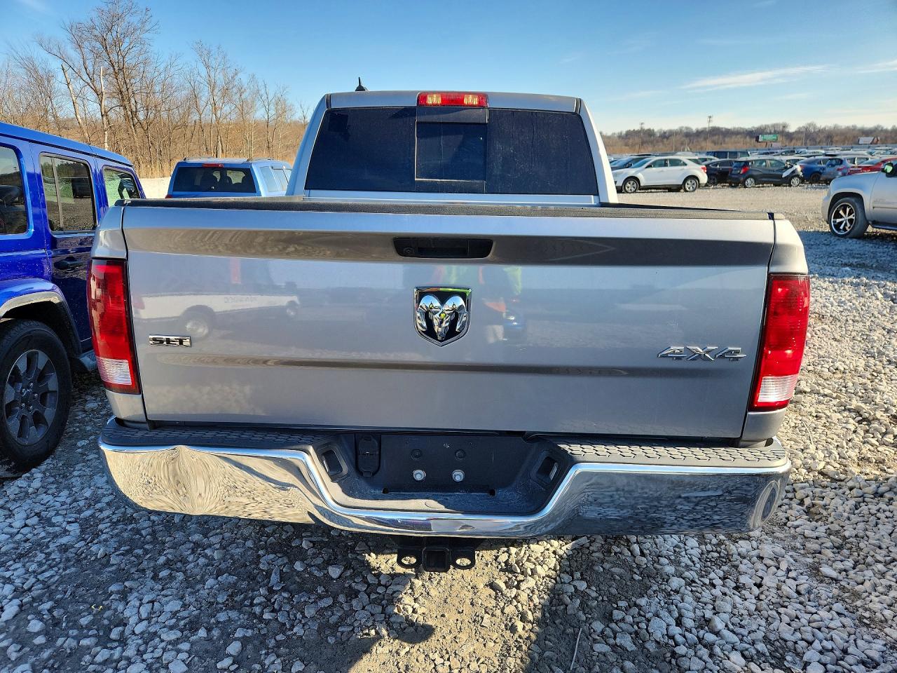 2023 RAM 1500 CLASSIC SLT photo 6