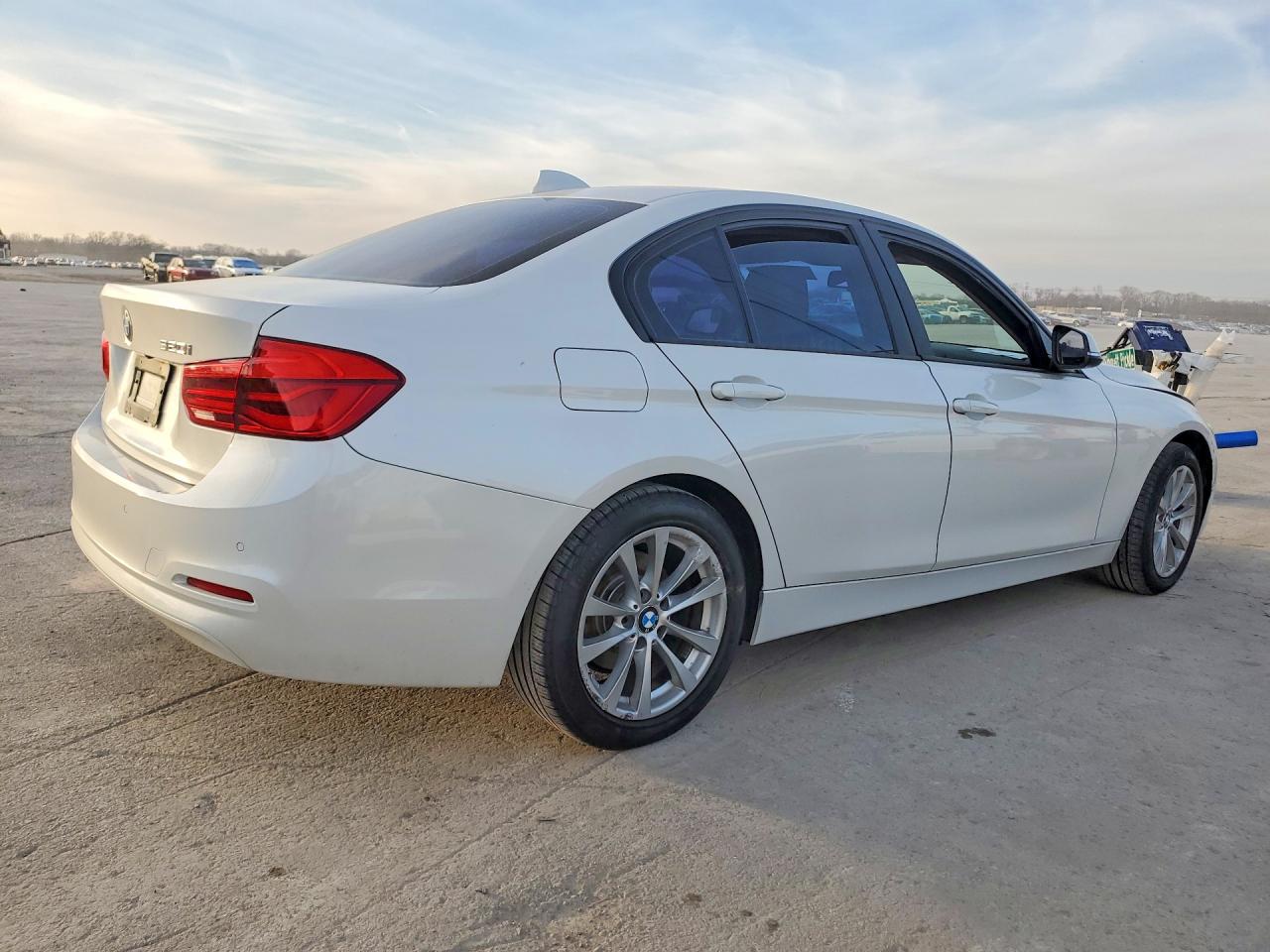 2017 BMW 320 I photo 5