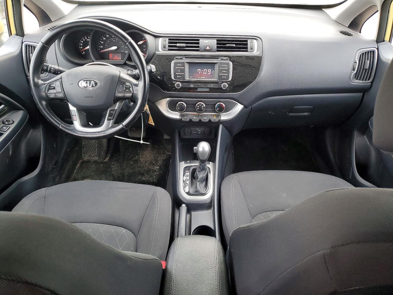 2016 KIA RIO EX photo 8